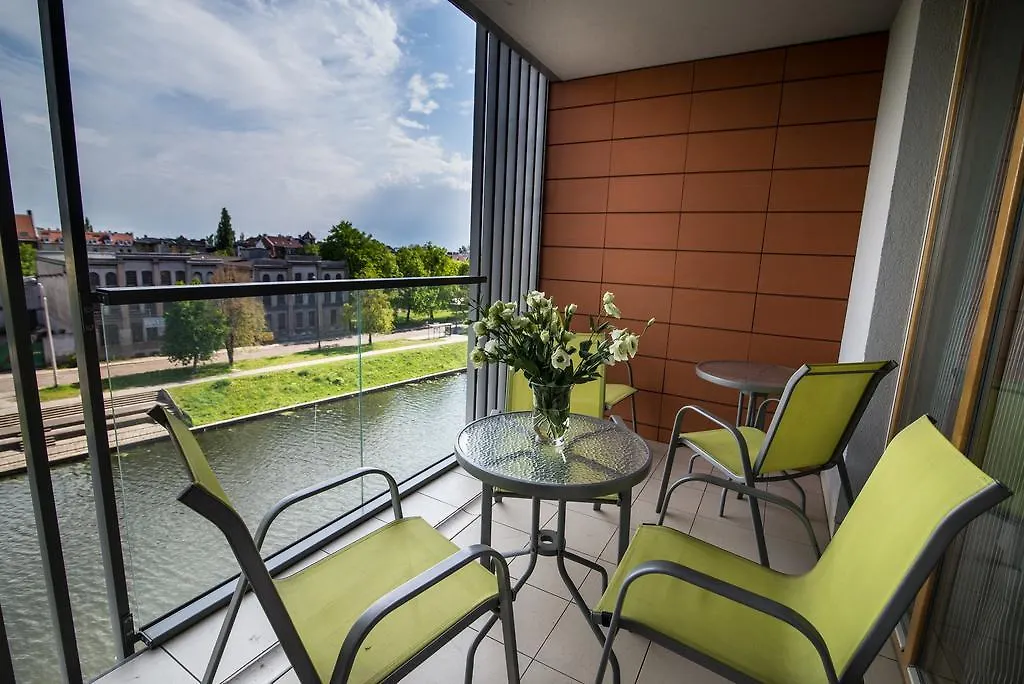 Staywin Riverfront Lofts Danzig Apartment