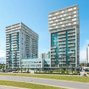 Apartment Beautiful Seaside View - 4 Oceans Premium, Danzig