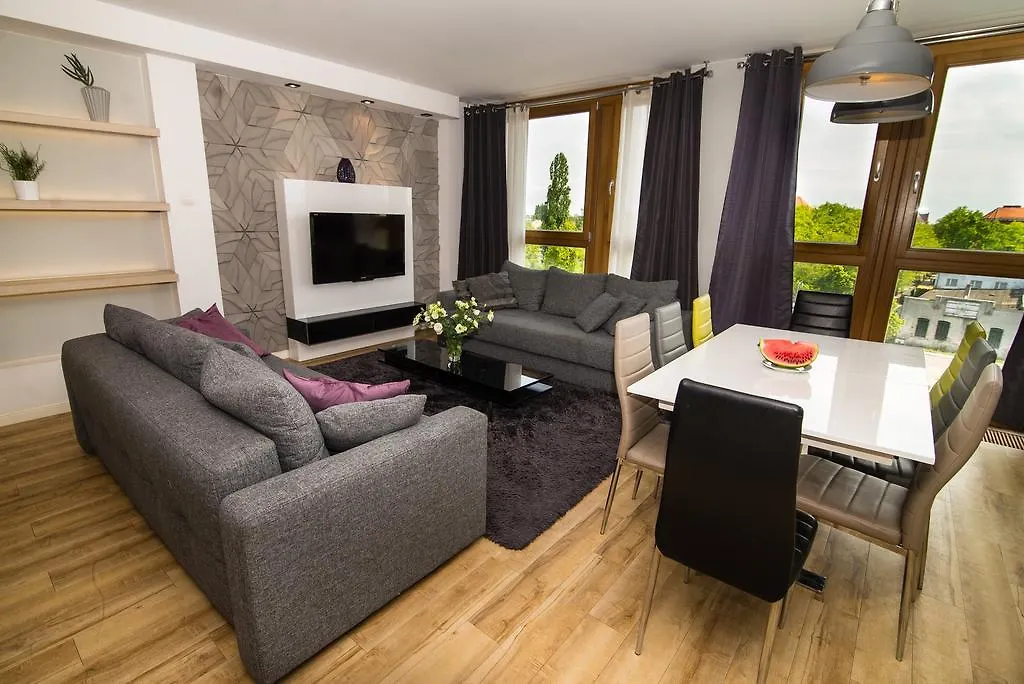 Апартаменты Stay-In Riverfront Lofts Gdansk